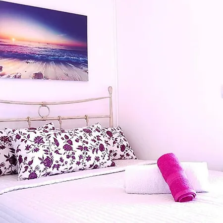 Aelia. Luxurious Near The Sea 别墅 梅里逊